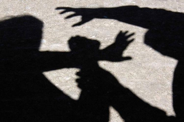 دعوای 2 زن باعث نابینایی شوهر شد